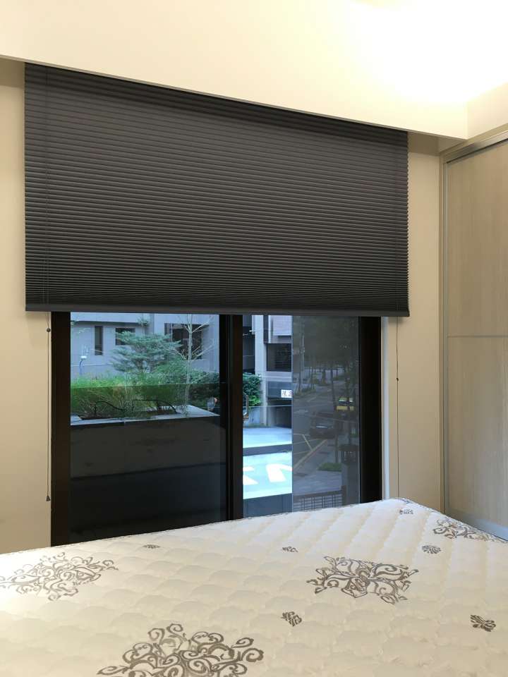 Vali  Honeycomb Shades　Blackout Royal Gray Heat Insulation Blinds & Shades Child Safety／Cordless Blinds & Shades Blackout Blinds & Shades Motorized Blinds／Smart Blinds & Shades