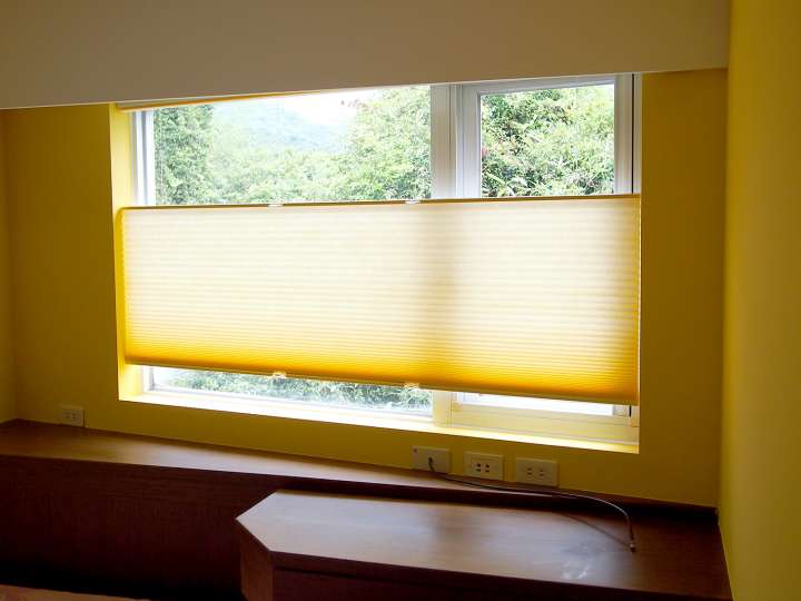 Vali Honeycomb Shades　Light Filtering Buff Yellow Heat Insulation Blinds & Shades Child Safety／Cordless Blinds & Shades Light Filtering Blinds & Shades Motorized Blinds／Smart Blinds & Shades