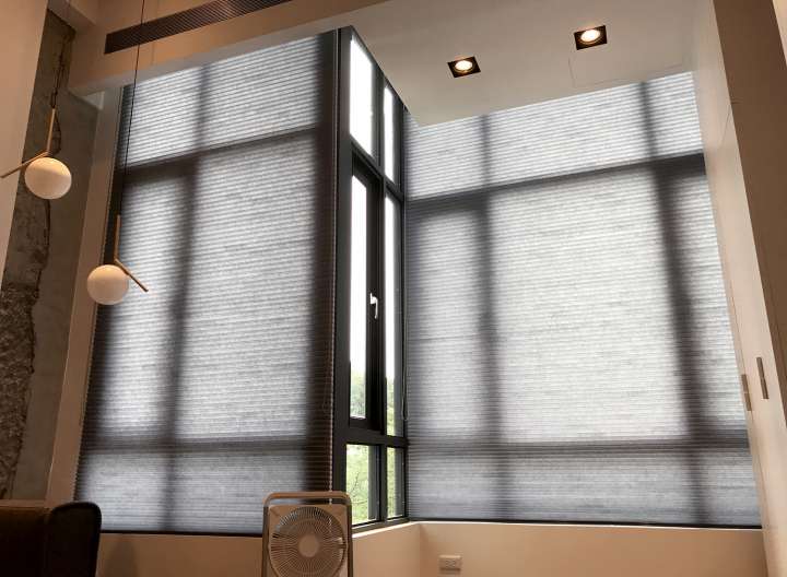 Vali Honeycomb Shades　Light Filtering Royal Gray Heat Insulation Blinds & Shades Child Safety／Cordless Blinds & Shades Light Filtering Blinds & Shades Motorized Blinds／Smart Blinds & Shades