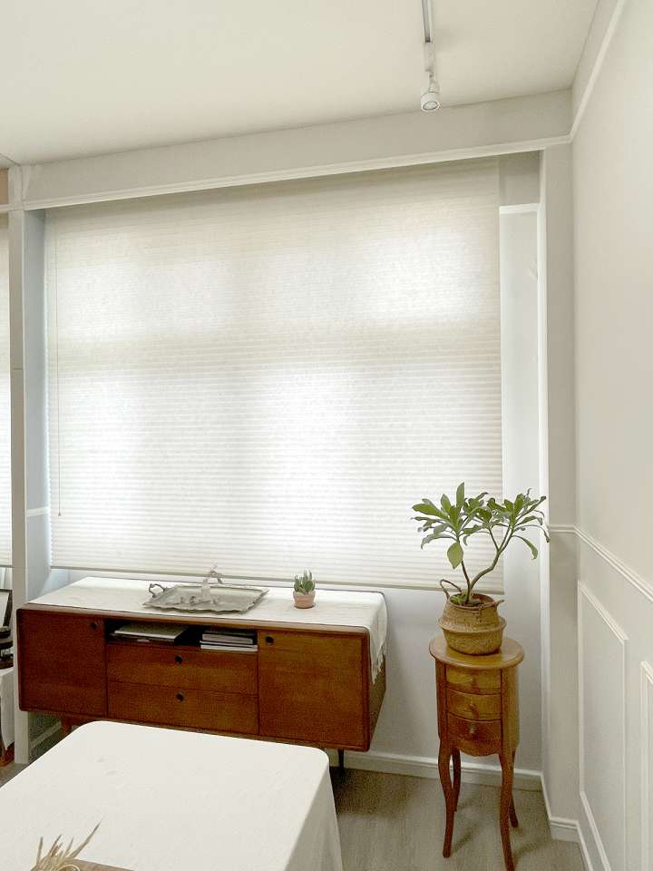 Vali Honeycomb Shades　Light Filtering Winter White Heat Insulation Blinds & Shades Child Safety／Cordless Blinds & Shades Light Filtering Blinds & Shades Motorized Blinds／Smart Blinds & Shades