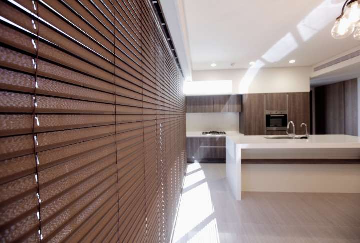 Fenla Fabric Venetian Blinds Choco Ventilated Blinds & Shades Semi-Transparent Blinds & Shades Light Filtering Blinds & Shades Light-Regulating Blinds & Shades Motorized Blinds／Smart Blinds & Shades