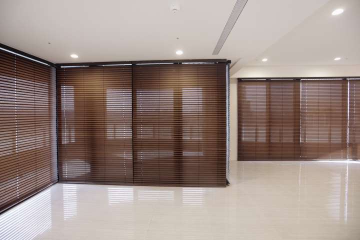 Fenla Fabric Venetian Blinds Choco Ventilated Blinds & Shades Semi-Transparent Blinds & Shades Light Filtering Blinds & Shades Light-Regulating Blinds & Shades Motorized Blinds／Smart Blinds & Shades